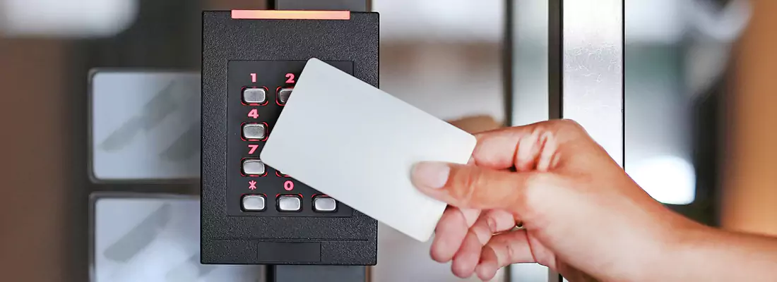 Benefits of Card Lock Readers for Properties in South Bradenton, FL